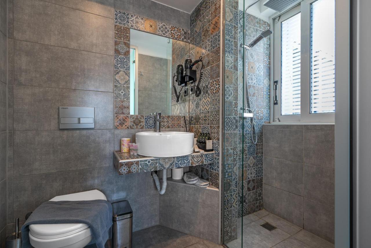 Aeolos Luxury Suites アテネ エクステリア 写真