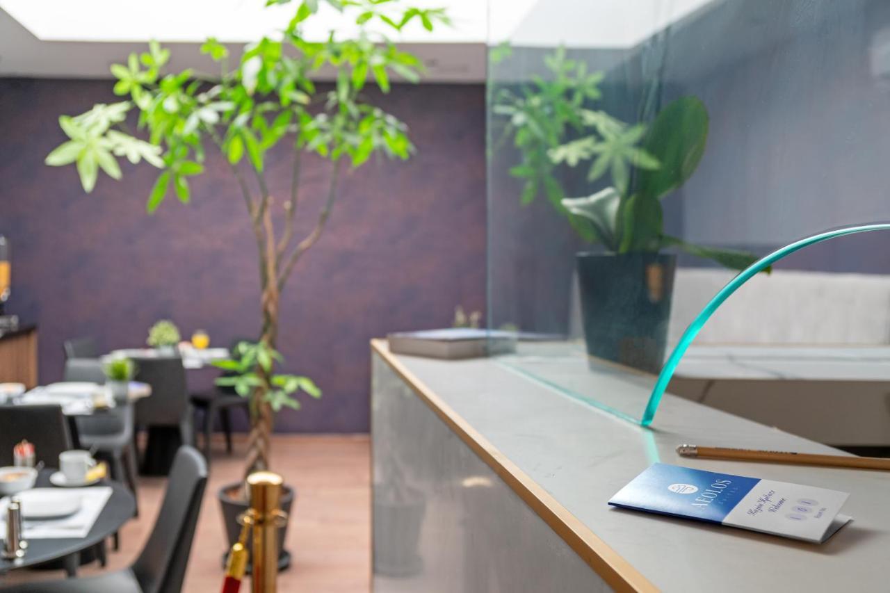 Aeolos Luxury Suites アテネ エクステリア 写真