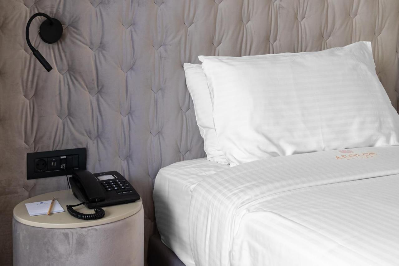 Aeolos Luxury Suites アテネ エクステリア 写真
