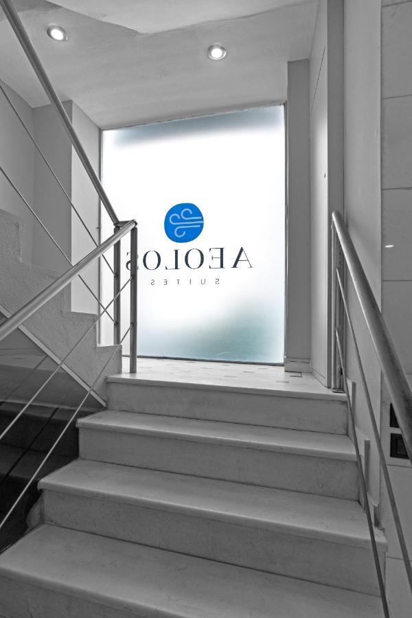 Aeolos Luxury Suites アテネ エクステリア 写真