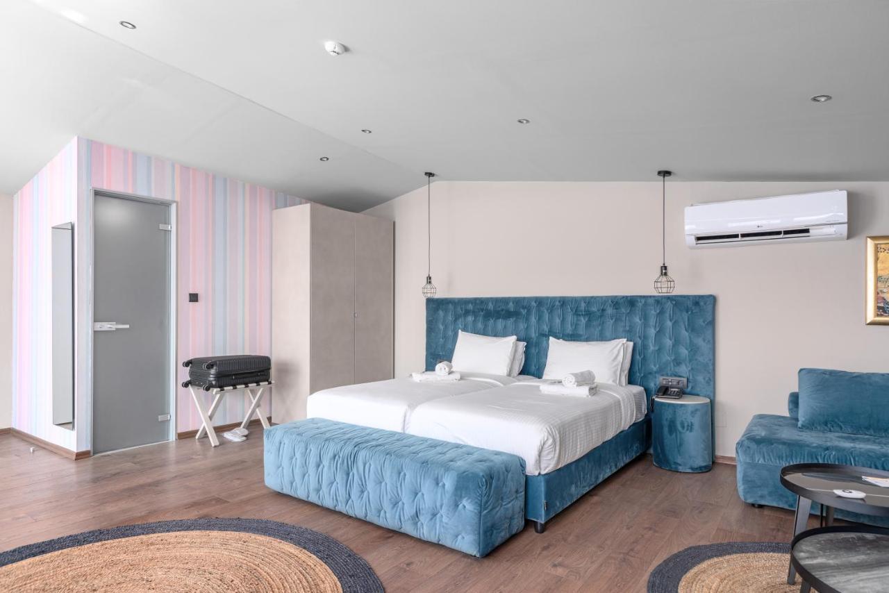 Aeolos Luxury Suites アテネ エクステリア 写真